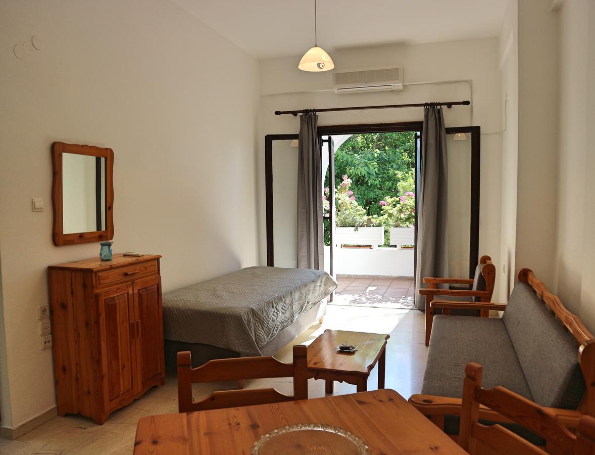 Oliaria Apartments Platanias  Ngoại thất bức ảnh