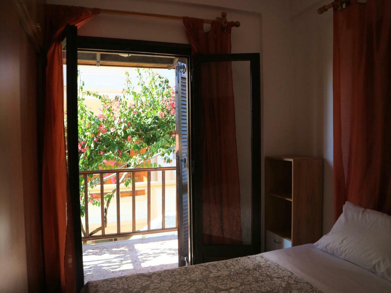 Oliaria Apartments Platanias  Ngoại thất bức ảnh